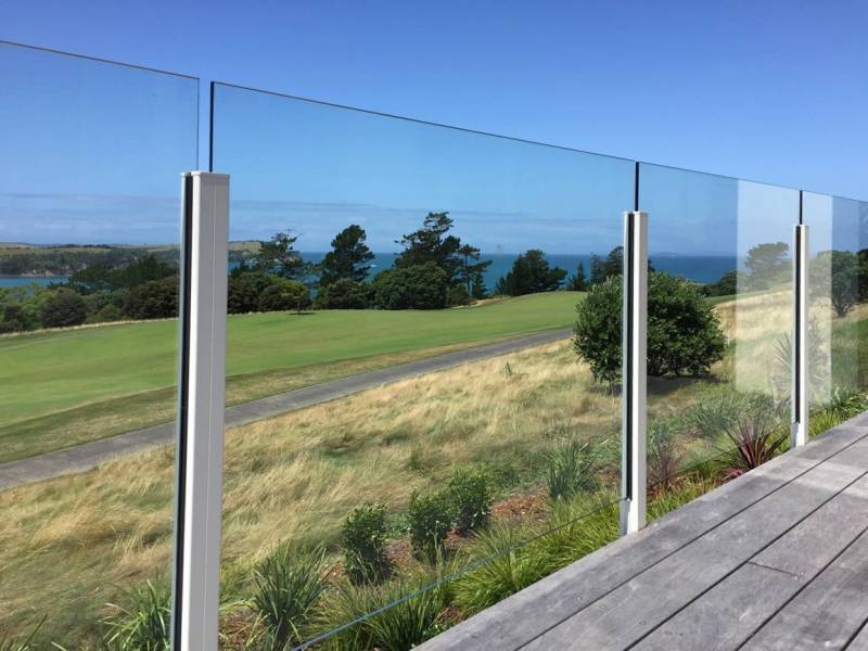 Clearview Semi-Frameless